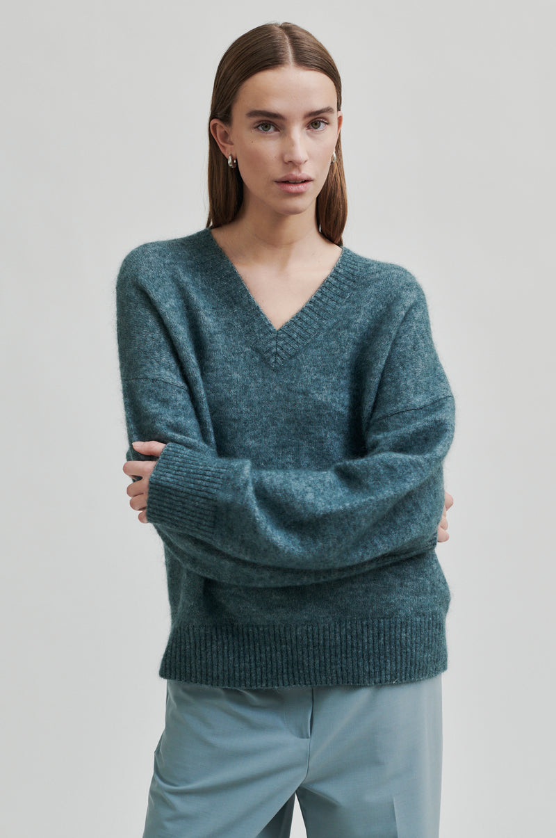 Brook Knit Loose V-Neck