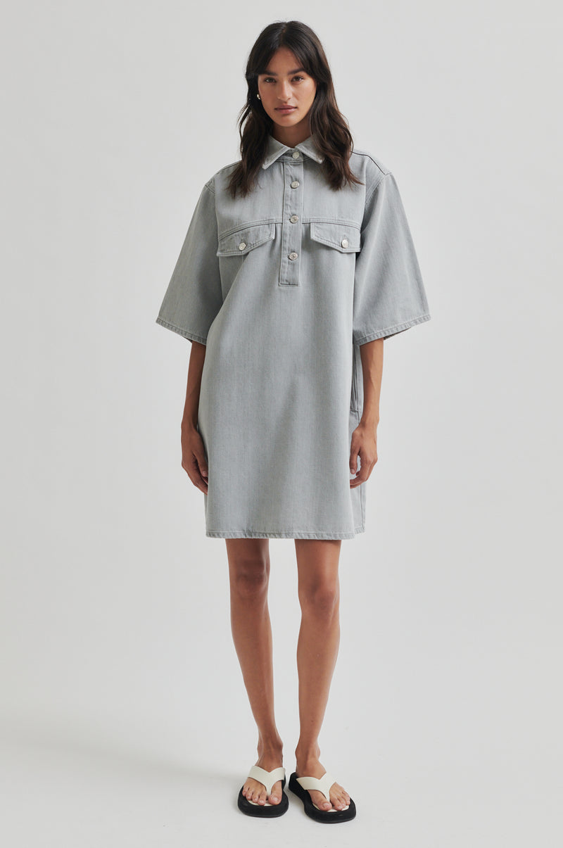 Esso Dress