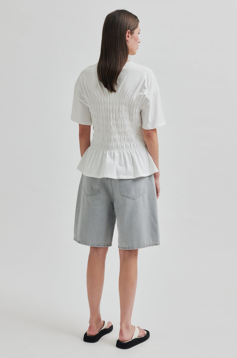Magali Tee