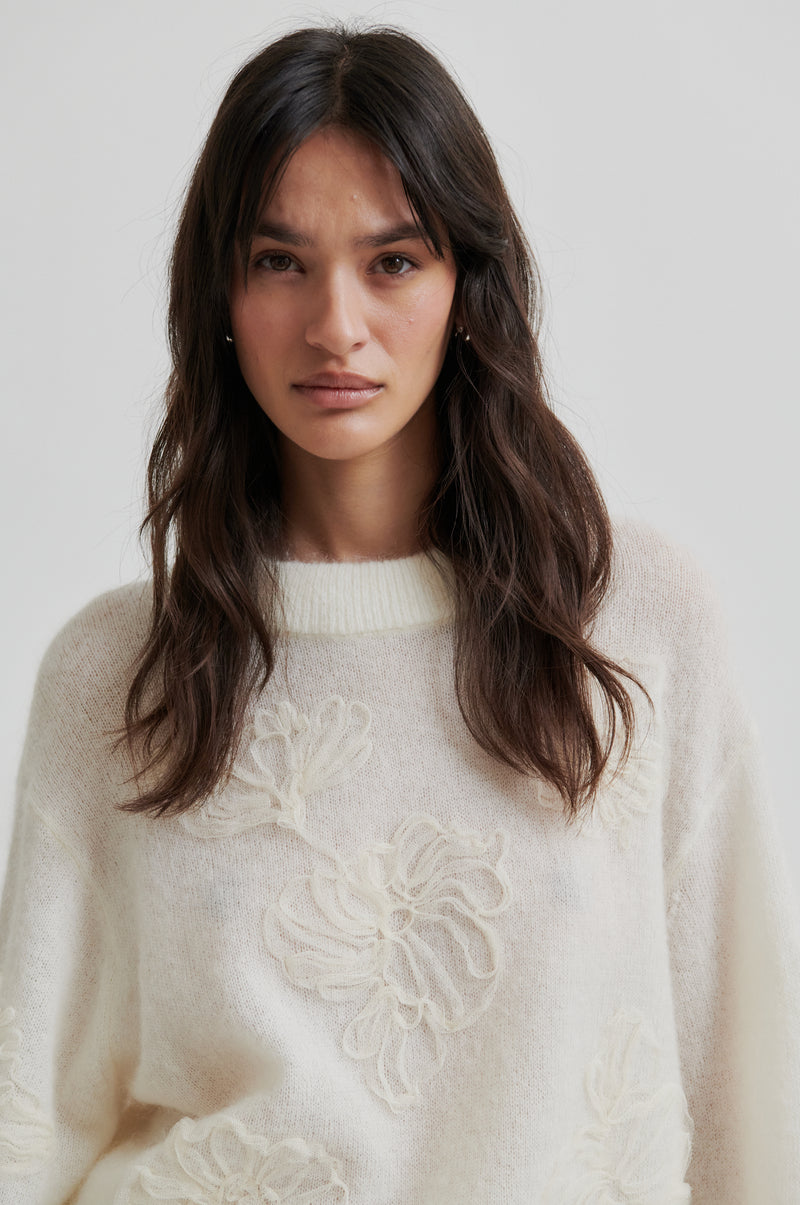 Bellarose Knit O-Neck