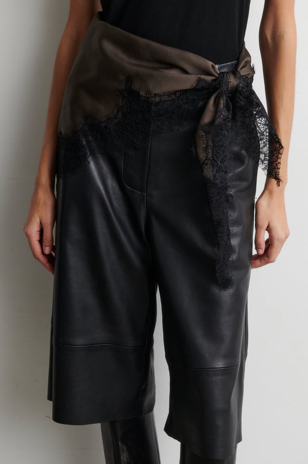 Lacia Contrast Hip Scarf