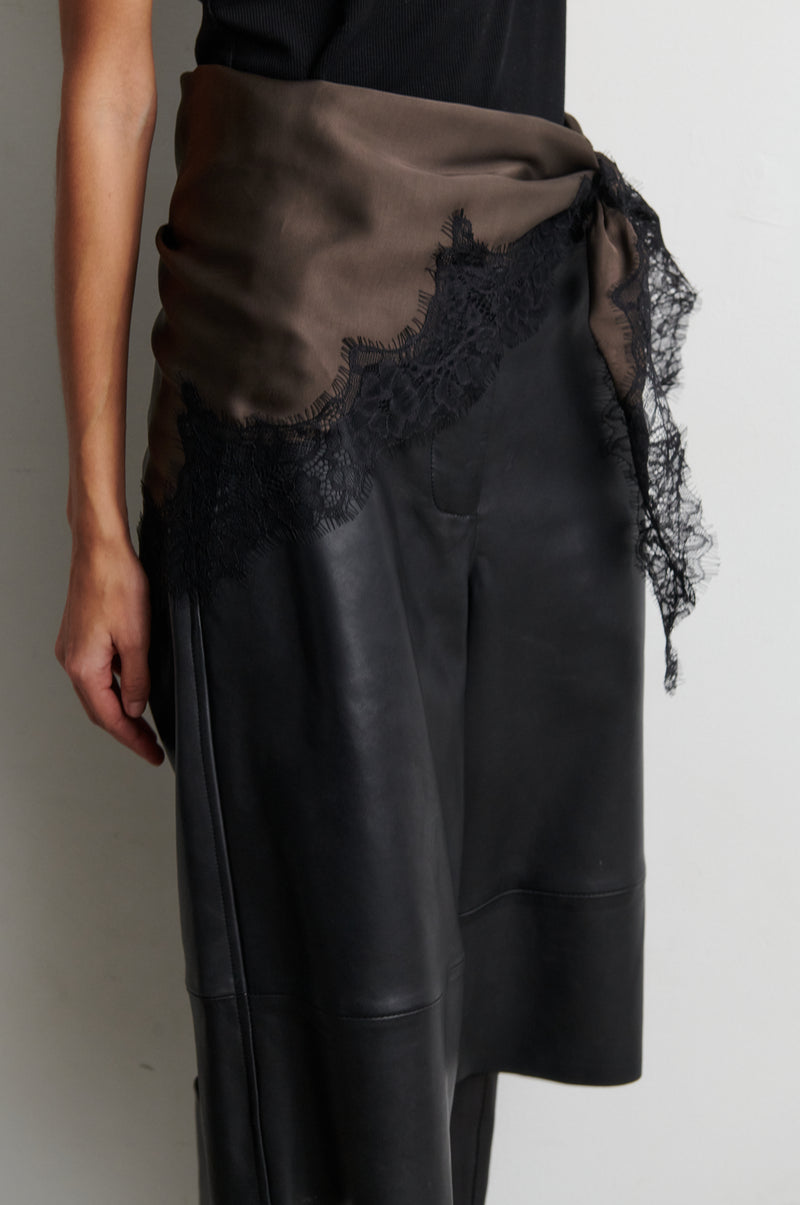 Lacia Contrast Hip Scarf