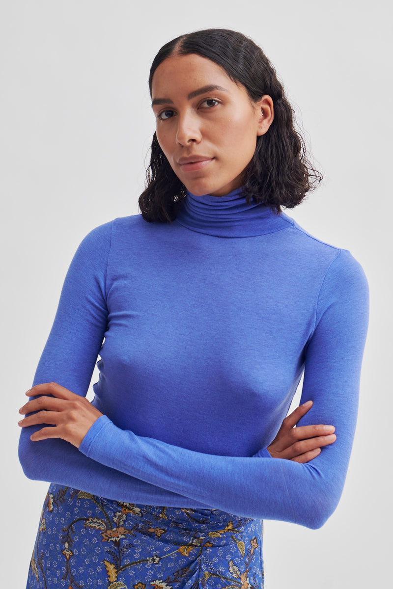 Matima T-Neck Tee