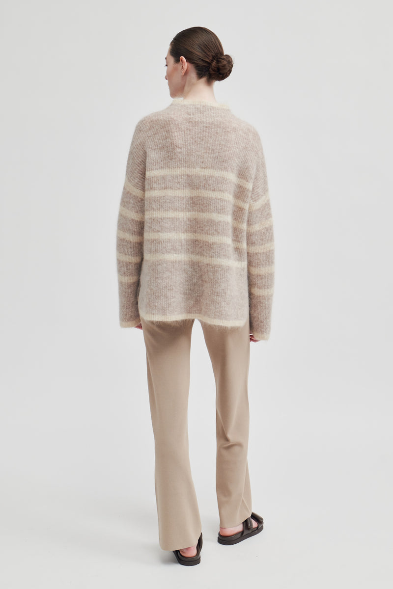 Ovalis Knit T-Neck