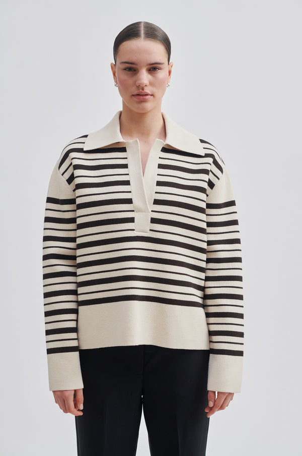 Aden Knit V-Neck