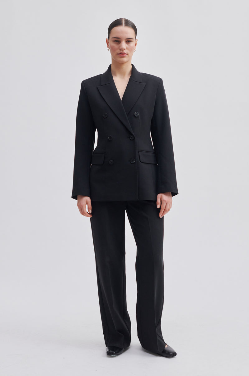 Evie Fitted Blazer
