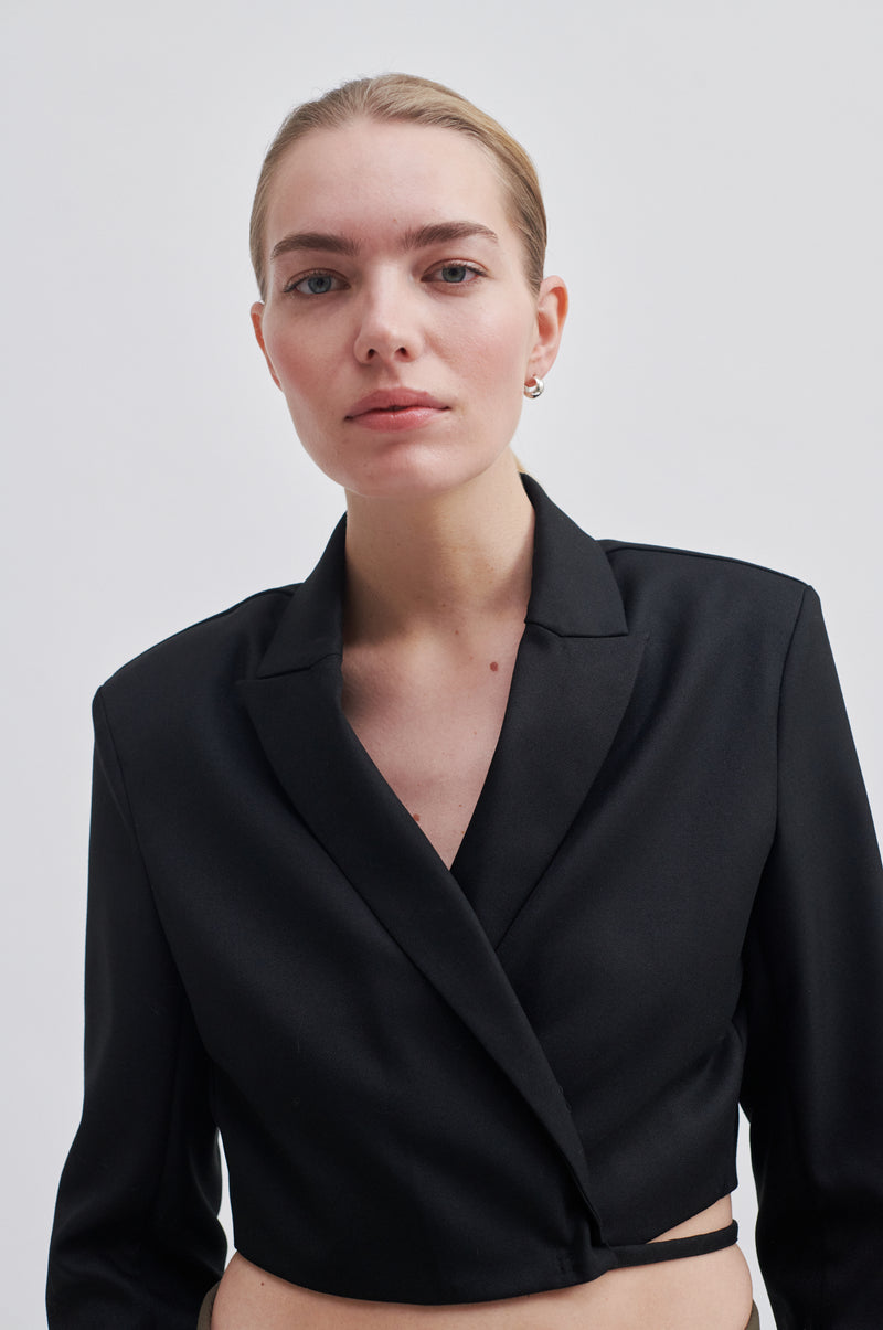 Almanda Cropped Blazer